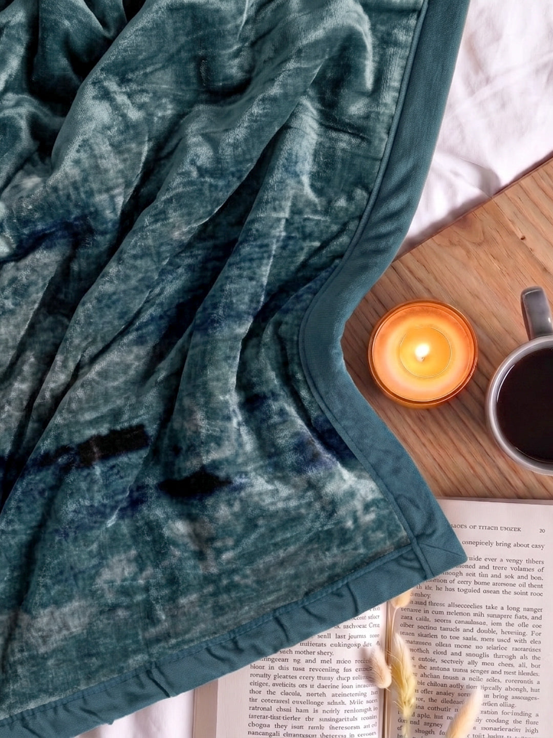 Printed Double Bed 2 Ply 870 GSM Blanket for Winter (Moon Valley), Weight 4.6 kg