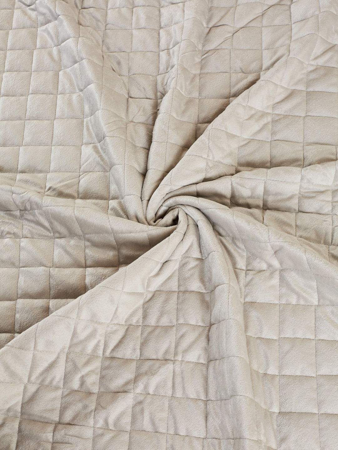 Printed Double Bed 3 Ply 470 GSM Blanket for Winter (Rosette), Weight 2.5 kg