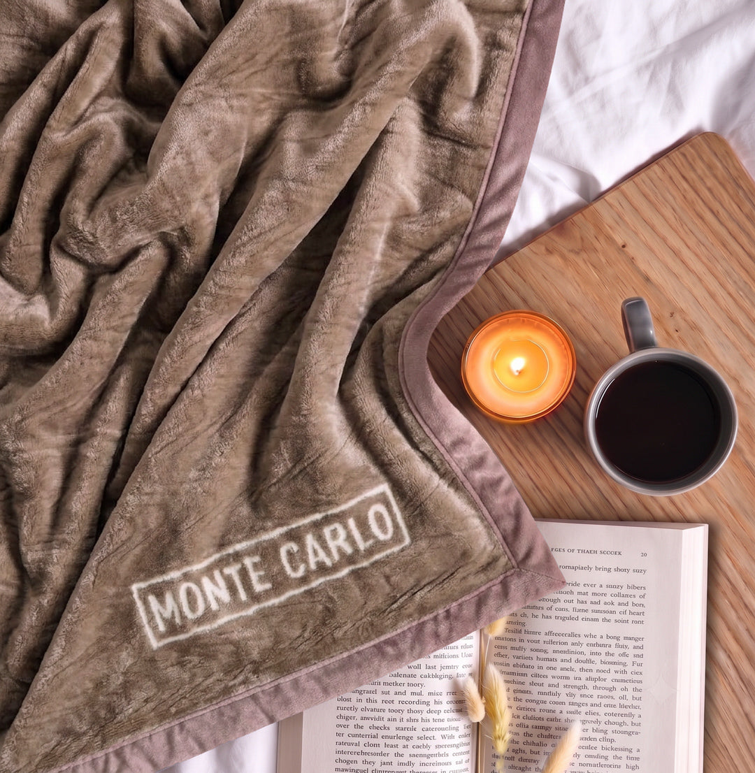 Printed Double Bed 2 Ply 840 GSM Blanket for Winter (Windsor), Weight 4.4 kg