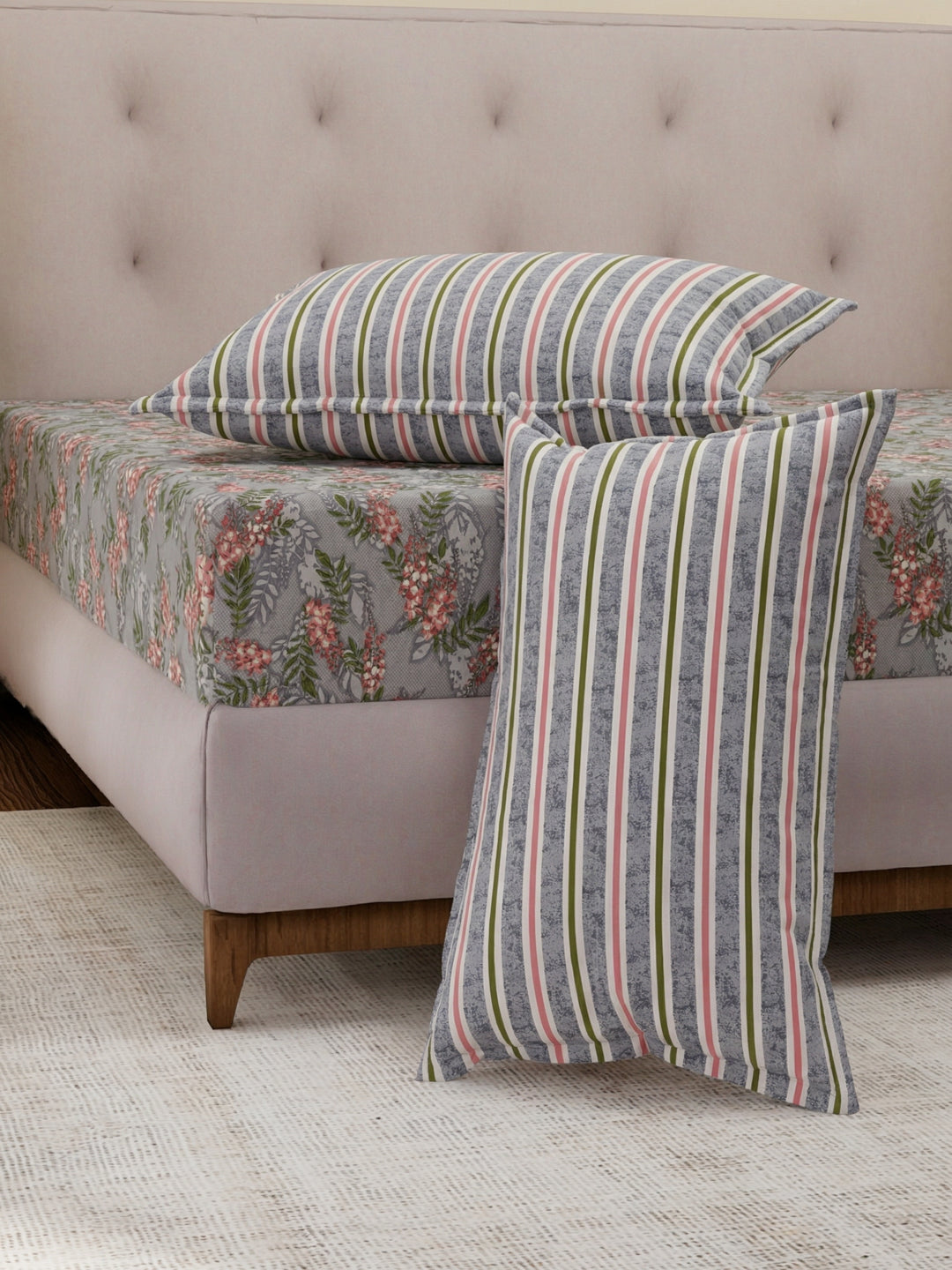 MOCA by Monte Carlo 120 TC Polycotton Double Bed Bedsheet with 2 Pillow Covers Paradise Collection
