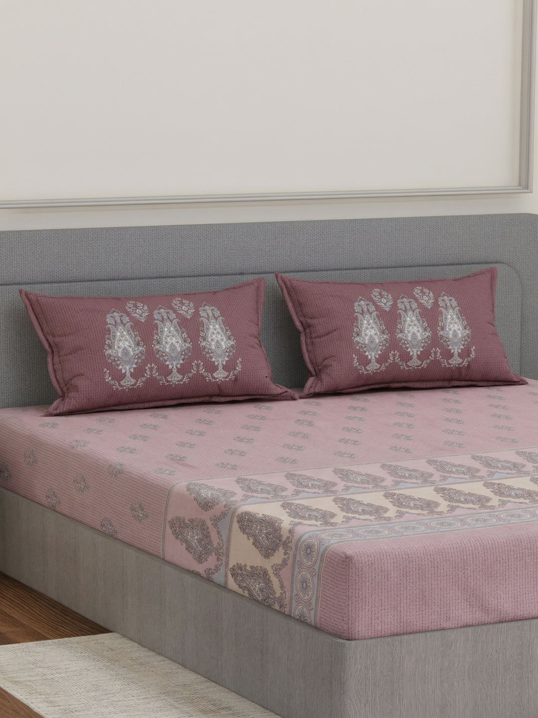 144 TC Pure Cotton King Size Bedsheet with 2 Pillow Covers Tradition Collection