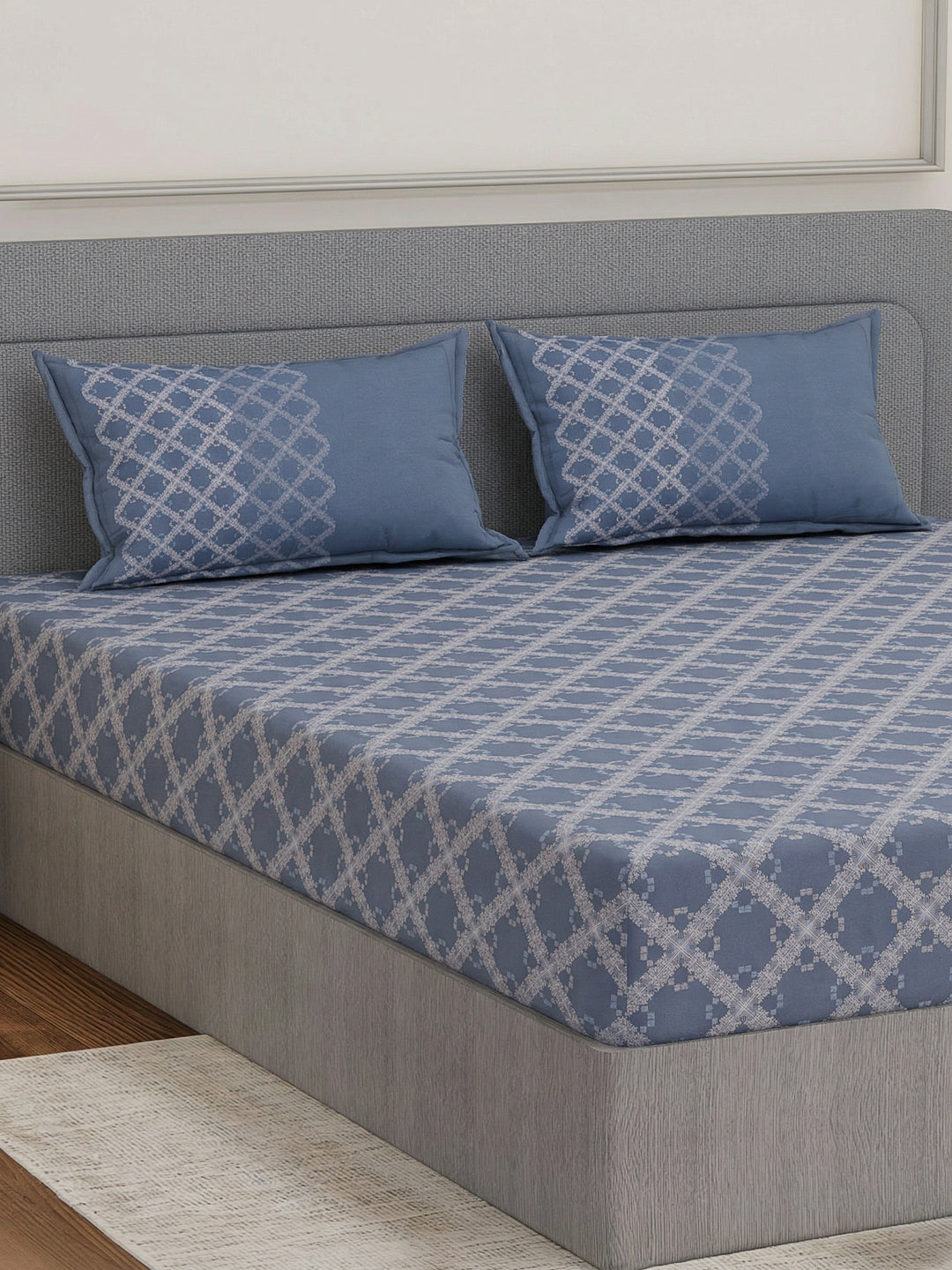 Premium 200 TC Pure Cotton King Size Bedsheet with 2 Pillow Covers Classique Unique Collection