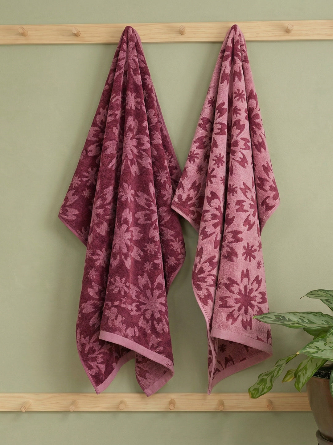 Luxury Burgundy Bamboo Cotton Self Design 630 GSM Bath Towel Eco Bamboo Bliss 1 Pc Box Pack