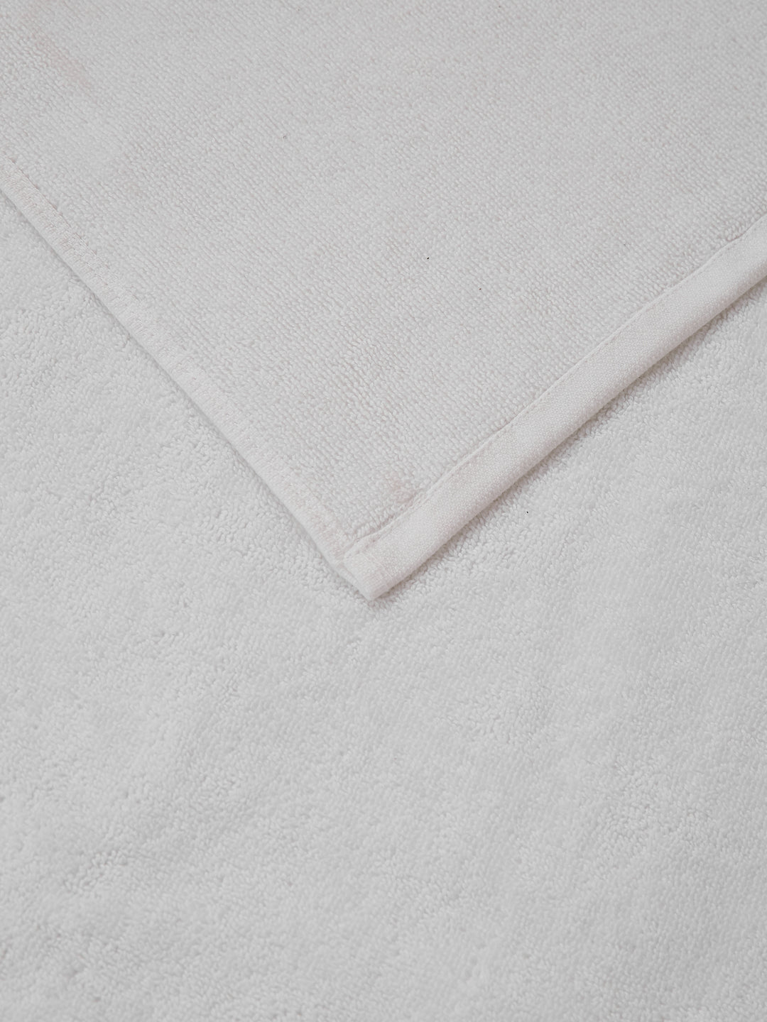 Premium White Pure Cotton Solid 550 GSM Bath Towel 2 Pc Set (Hotel Collection)