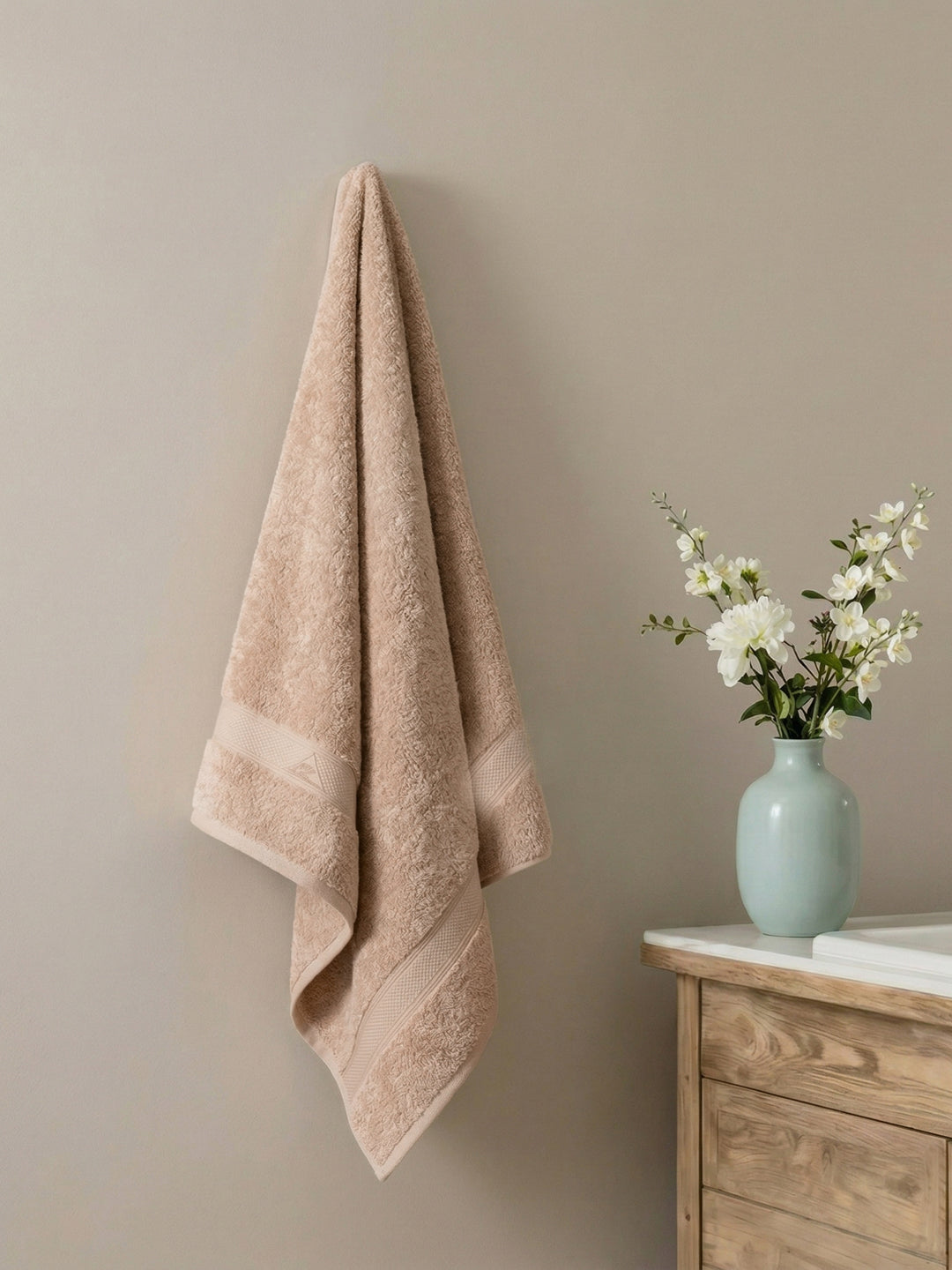 Premium Beige 100% Cotton Solid 525 GSM Bath Towel Iris 1 Pc Pvc Pack