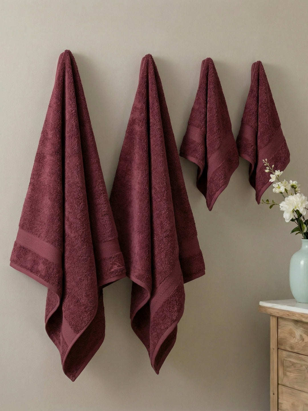 Maroon 100% Cotton Solid 380 GSM Bath Towel Jazz 4 Pc Set Gifting Box Pack