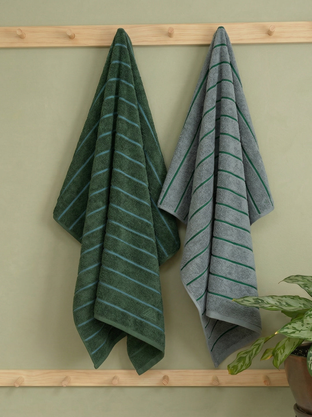 Dusty Blue & Green 100% Cotton Solid 480 GSM Bath Towel King & Queen 2 Pc Set Gifting Box Pack
