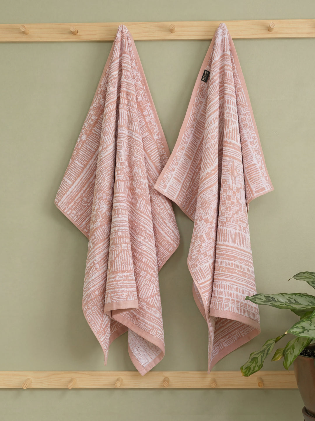 Premium Dusty Rose 100% Cotton Self Design 525 GSM Bath Towel Santorini 1 Pc Pvc Pack