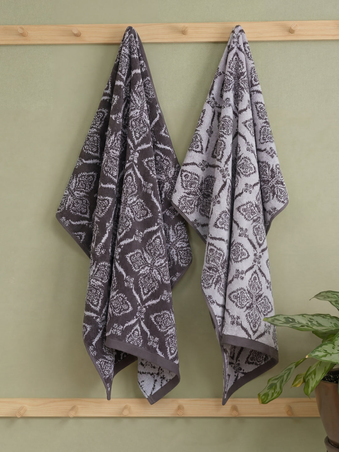 Premium Grey 100% Cotton Self Design 525 GSM Bath Towel Santorini 1 Pc Pvc Pack