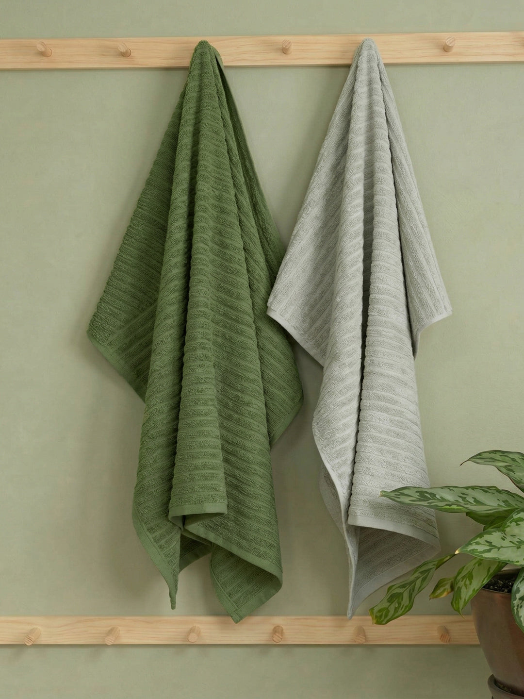 Green & Grey 100% Cotton Solid 500 GSM Bath Towel Sensations 4 Pc Set Gifting Box Pack
