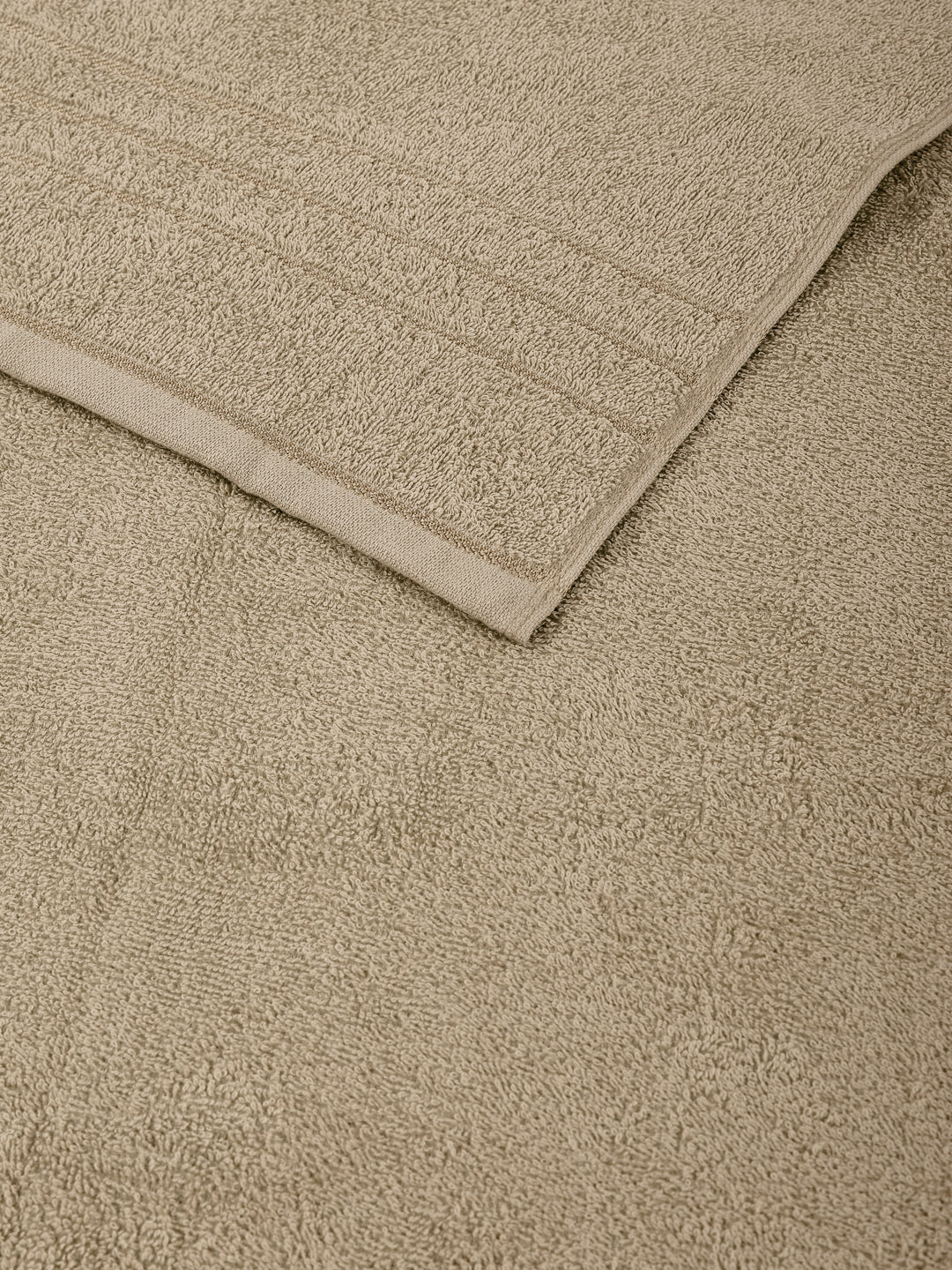 Essential Beige 100% Cotton Solid 340 GSM Bath Towel Soho Small 1 Pc Pvc Pack