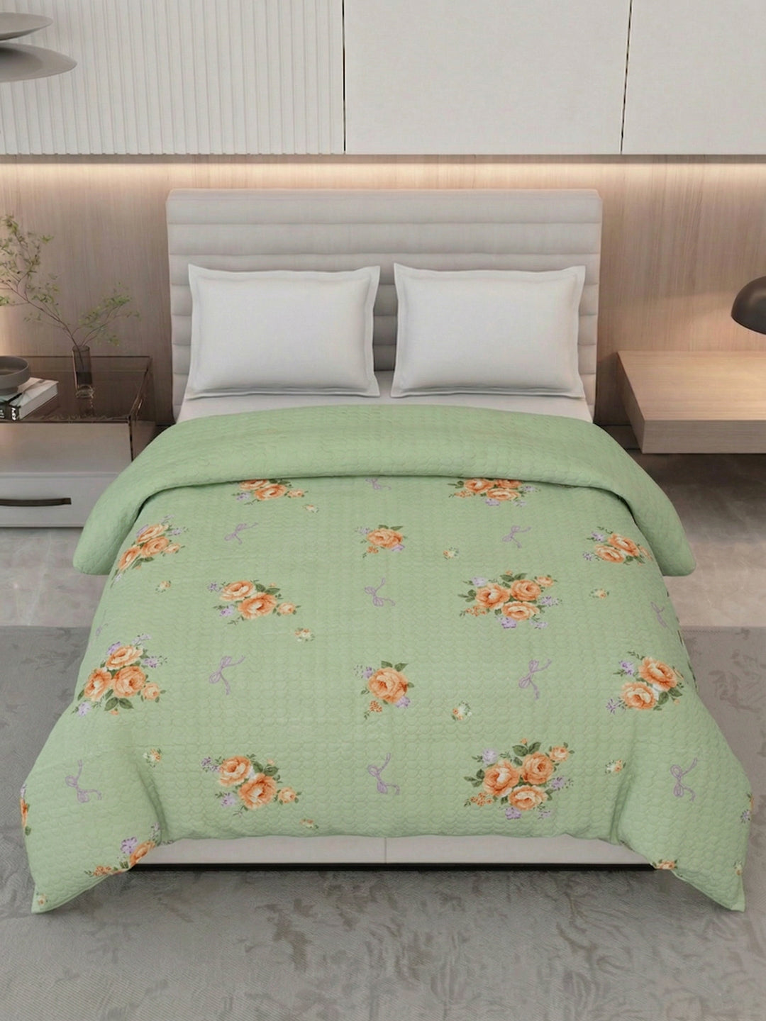 Premium Leaf Print Double Bed 3 Ply 200 GSM Comforter Cozy Flannel Collection Weight 2.8 kg
