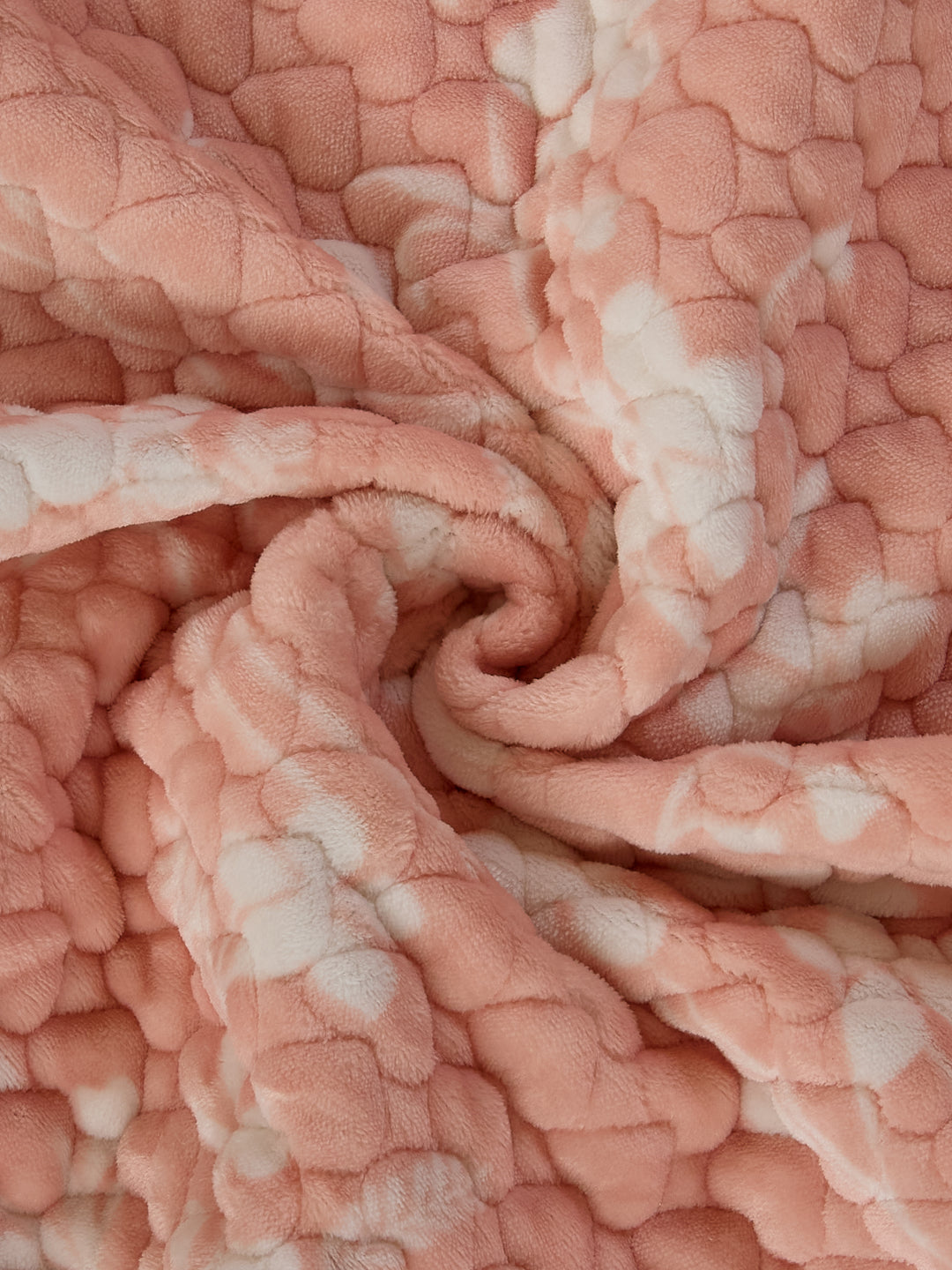 Premium Interlocking Motif Double Bed 3 Ply 200 GSM Comforter Cozy Flannel Collection Weight 2.8 kg