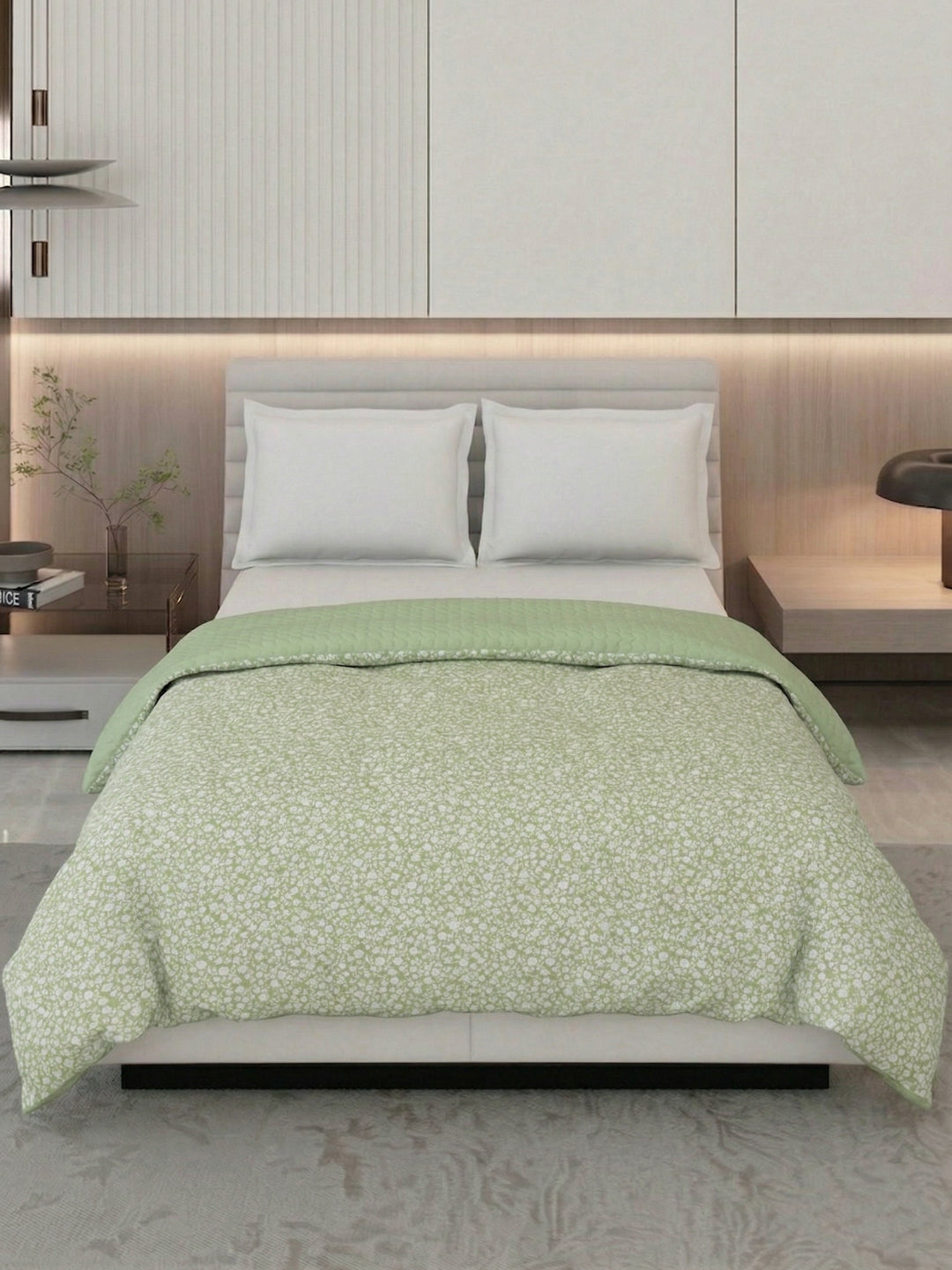 Premium Floral Print Double Bed 3 Ply 200 GSM Comforter Cozy Flannel Collection Weight 2.8 kg
