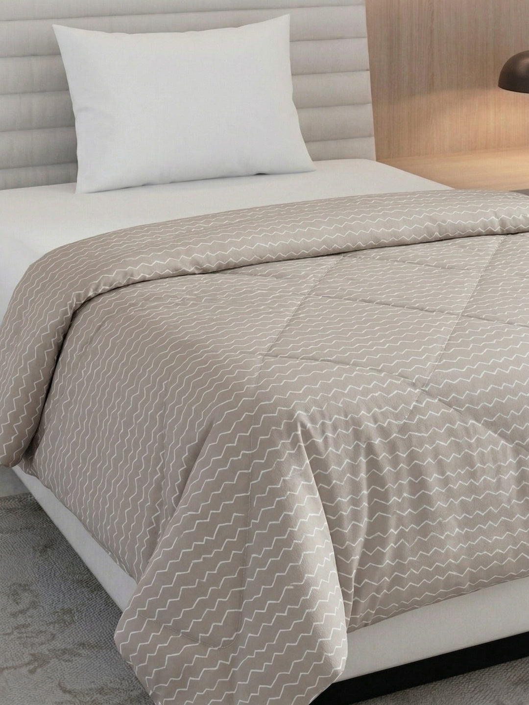 Floral Print Single Bed 3 Ply 105 GSM Comforter Timeless Collection Weight 950 g
