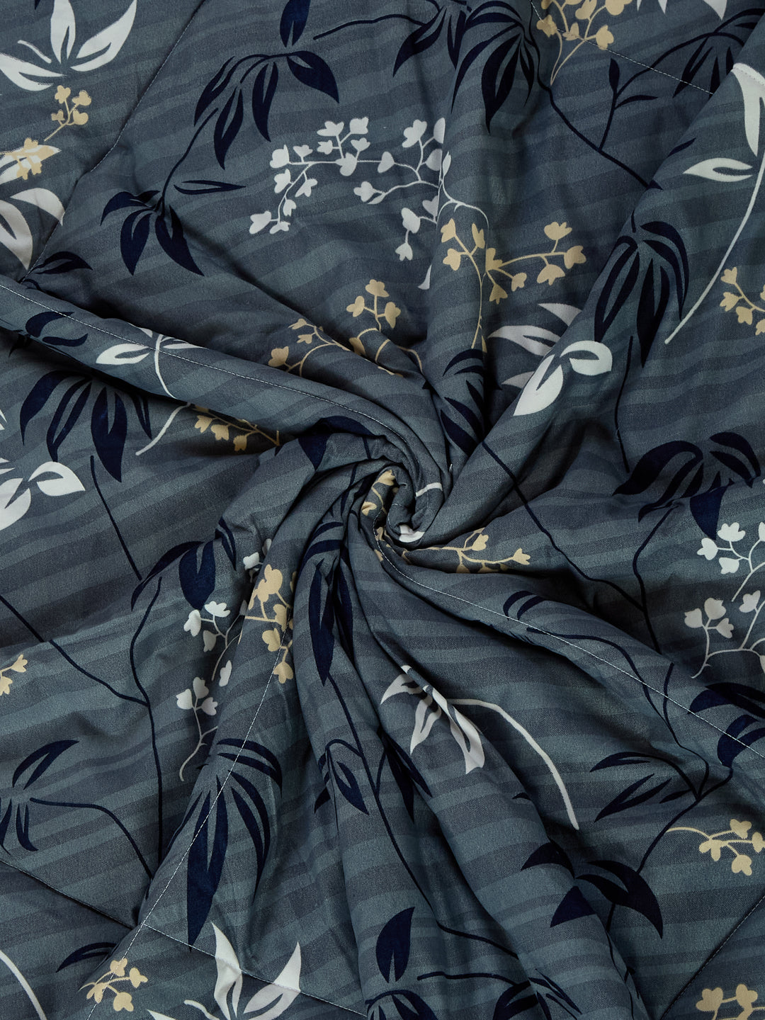 Floral Print Double Bed 3 Ply 105 GSM Comforter Timeless Collection Weight 1.6 kg