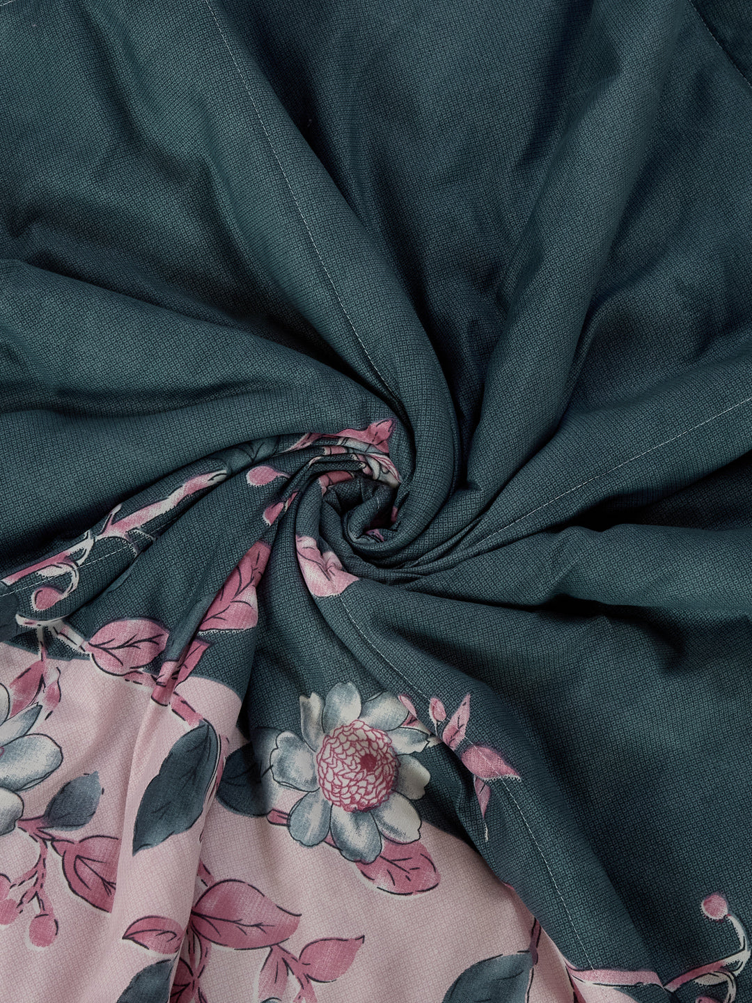 Floral Print Double Bed 3 Ply 105 GSM Comforter Timeless Collection Weight 1.6 kg