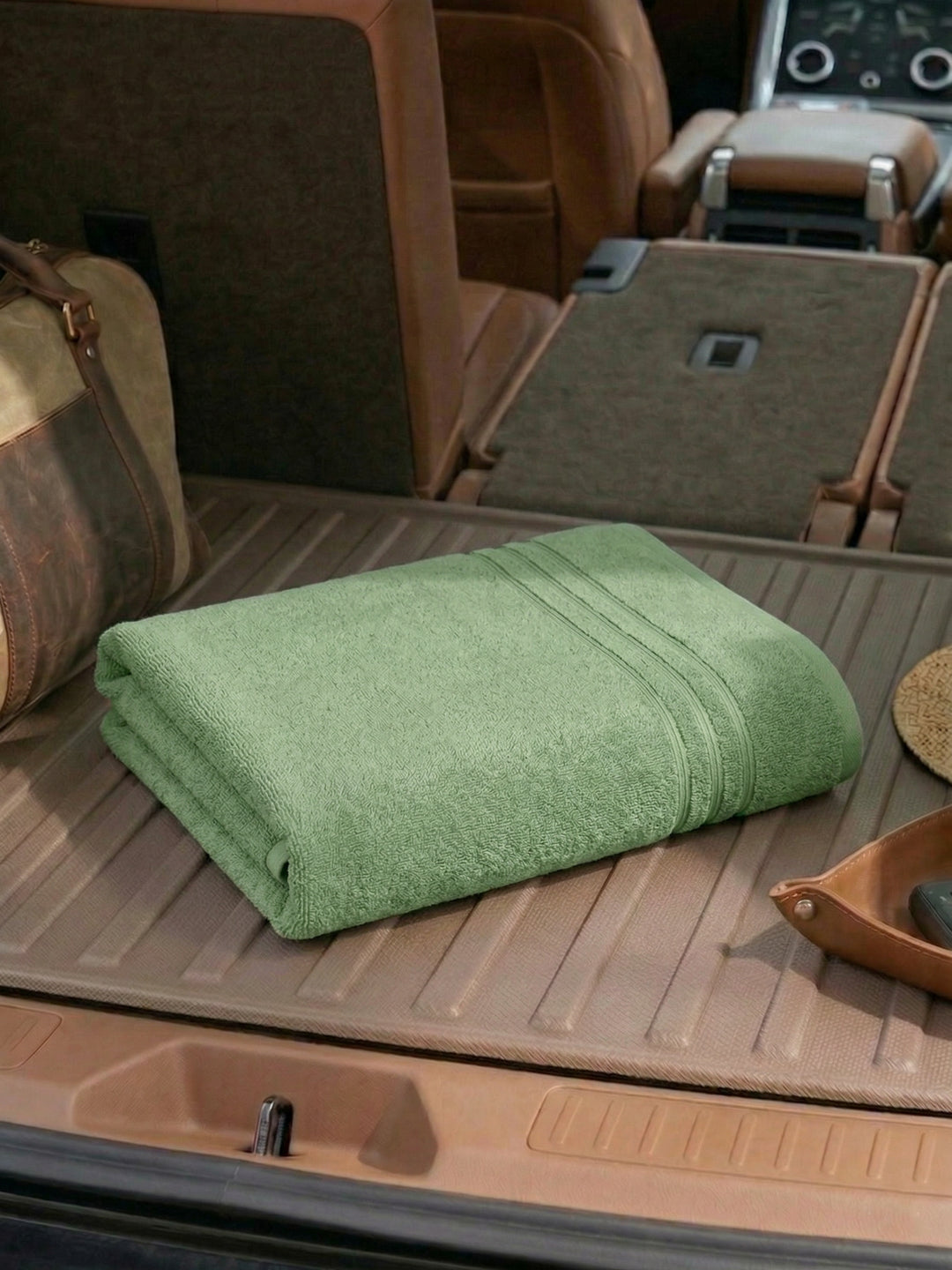 Green Pure Cotton Solid 340 GSM Car Towel 1 Piece (Soho Collection)