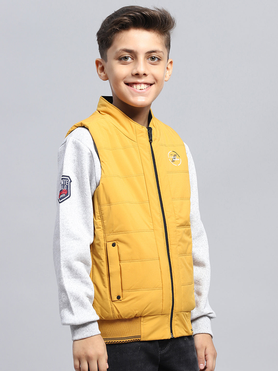 Boys Navy Blue & Mustard Solid Mock Neck Sleeveless Reversible Jacket