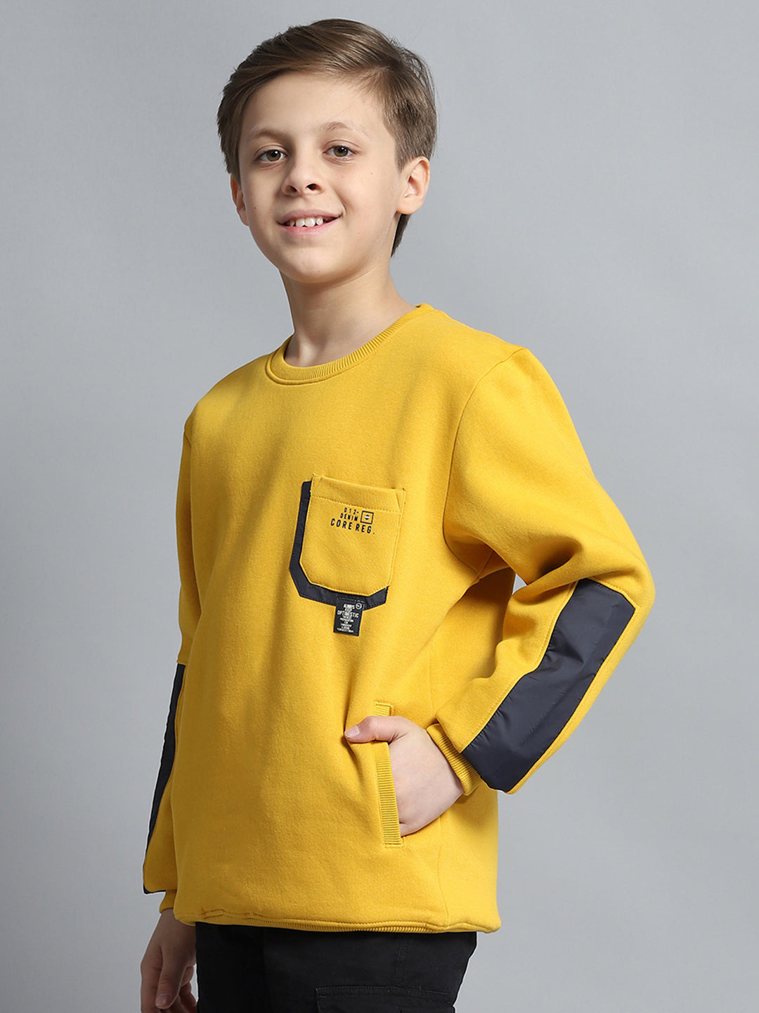 Boys Yellow Solid Round Neck Full Sleeve Sweatshirt