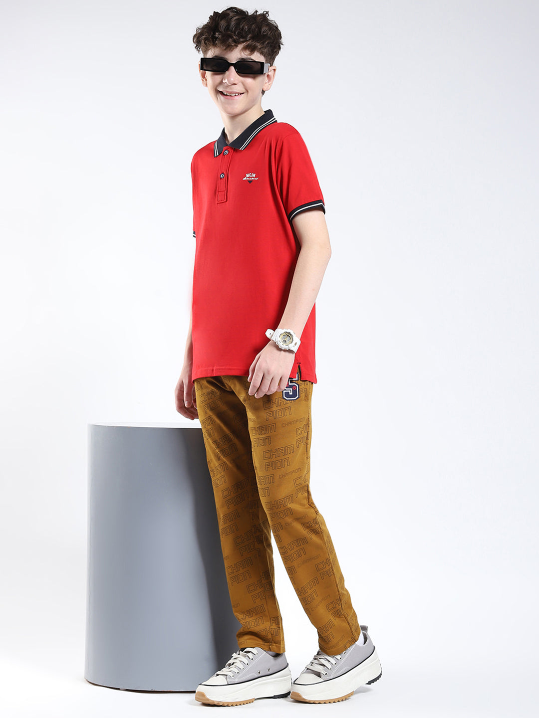 Boys Red Solid Collar Half Sleeve T-Shirt