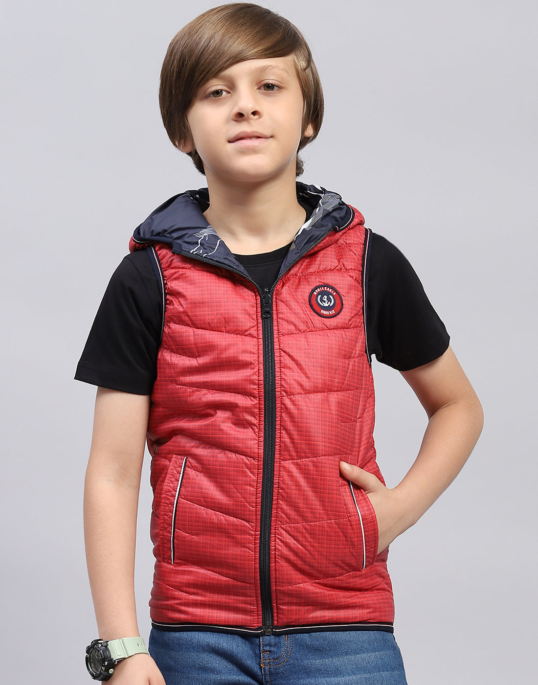 Boys Red Printed Hooded Sleeveless Jacket