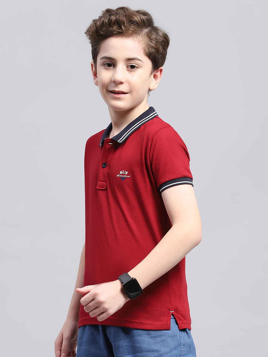 Boys Maroon Printed Collar Half Sleeve T-Shirt