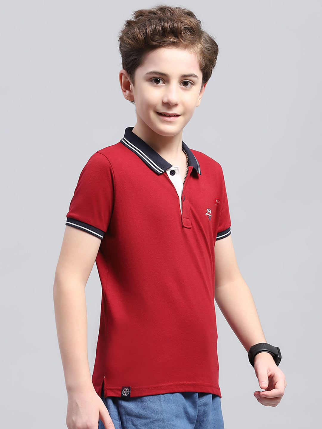 Boys Maroon Printed Collar Half Sleeve T-Shirt