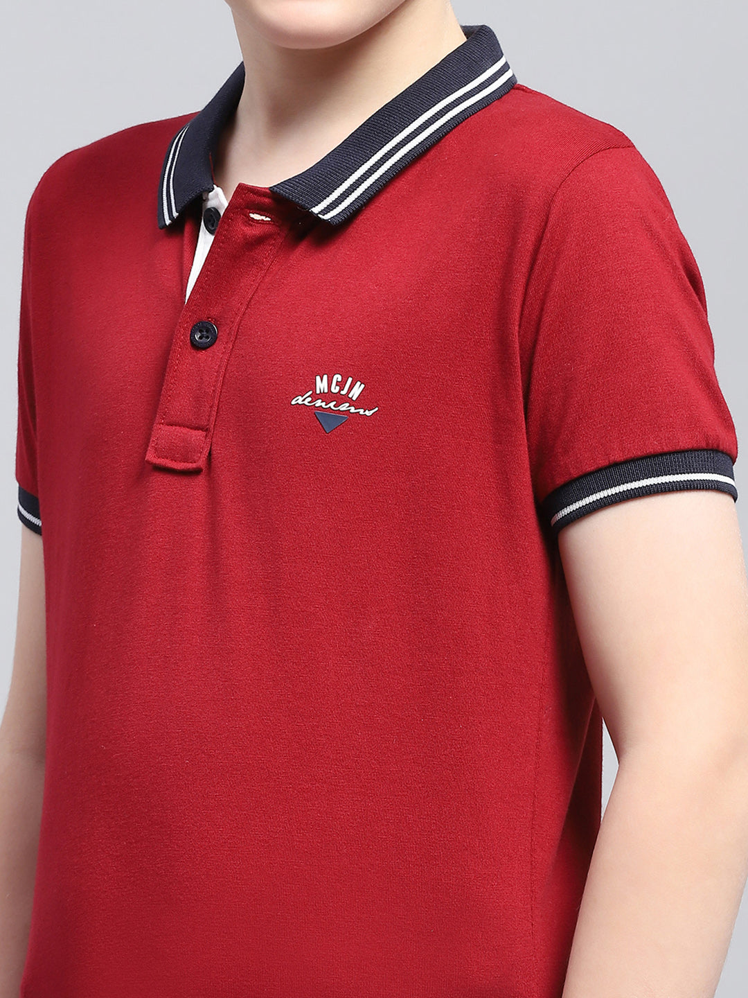 Boys Maroon Printed Collar Half Sleeve T-Shirt