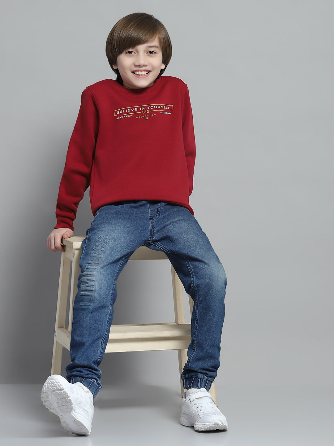 Boys Maroon Printed Round Neck Full Sleeve Sweatshirt
