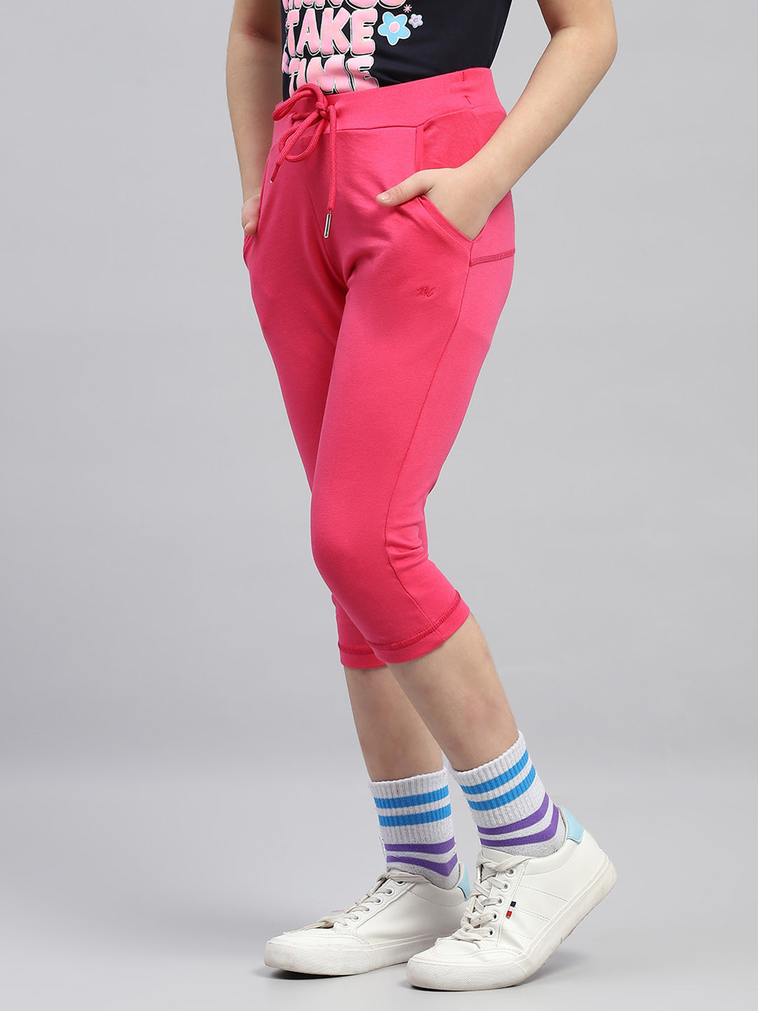 Girls Pink Solid Regular Fit Capri