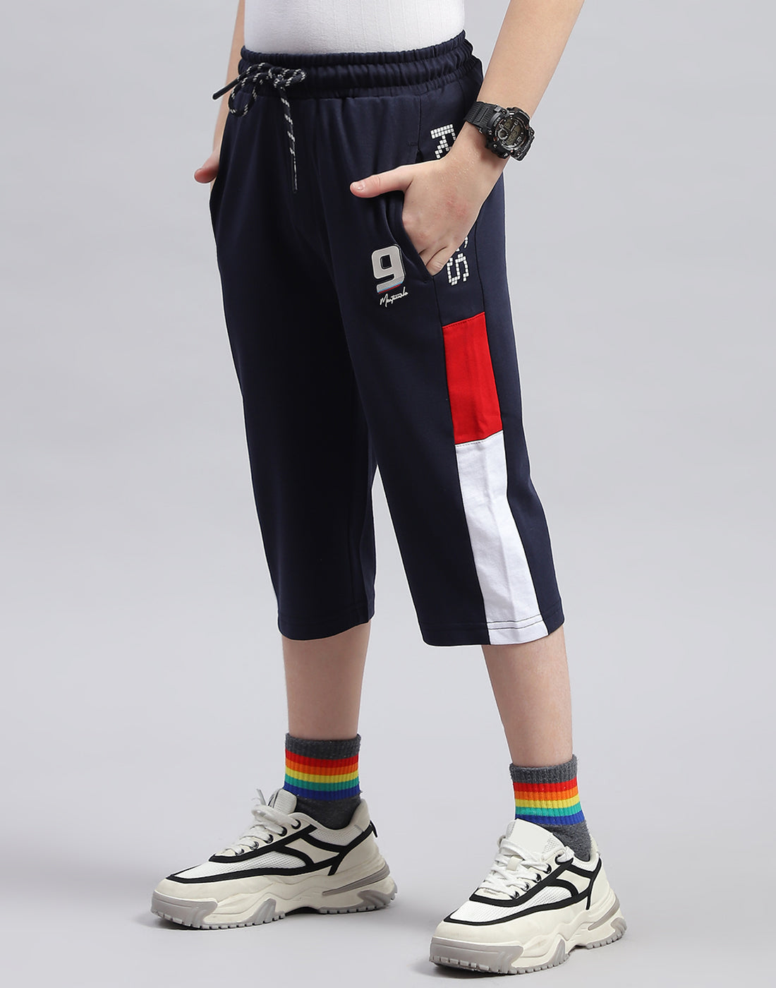 Boys Navy Blue Printed Regular Fit Capri