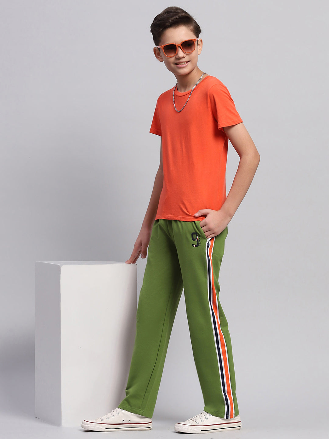 Boys Green Printed Regular Fit Lower