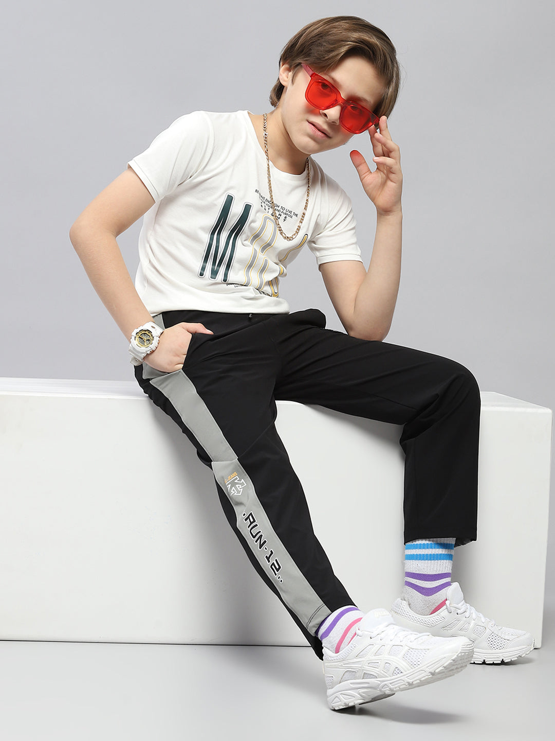 Boys Black Printed Regular Fit Lower