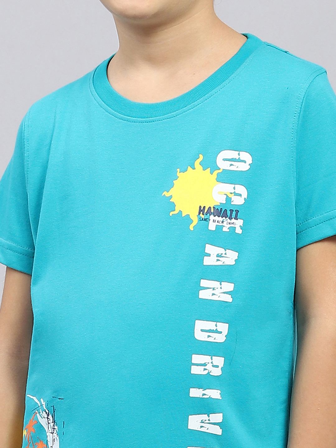 Boys Green & Navy Blue Printed Round Neck Half Sleeve Bermuda Set