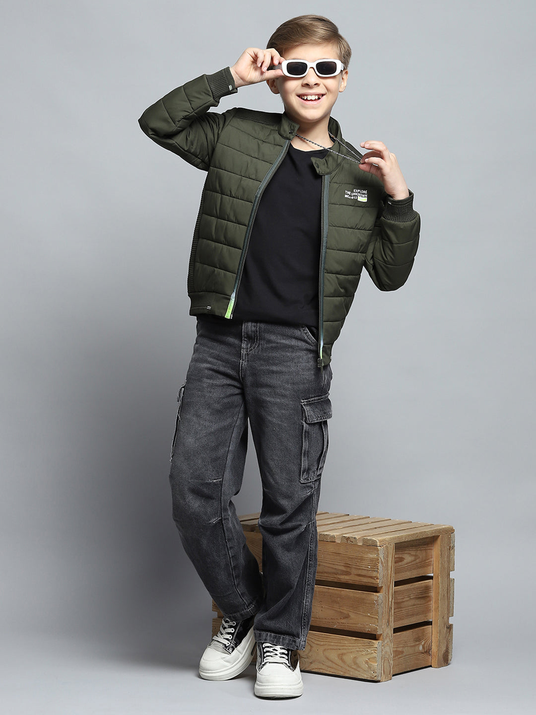 Boys Olive Printed Mock Neck Full Sleeve Jacket