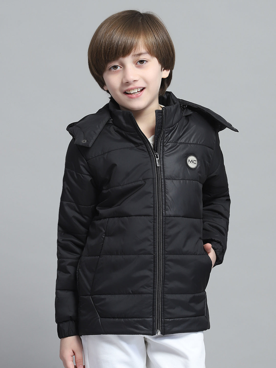 Boys Black Solid Hooded Full Sleeve Jacket