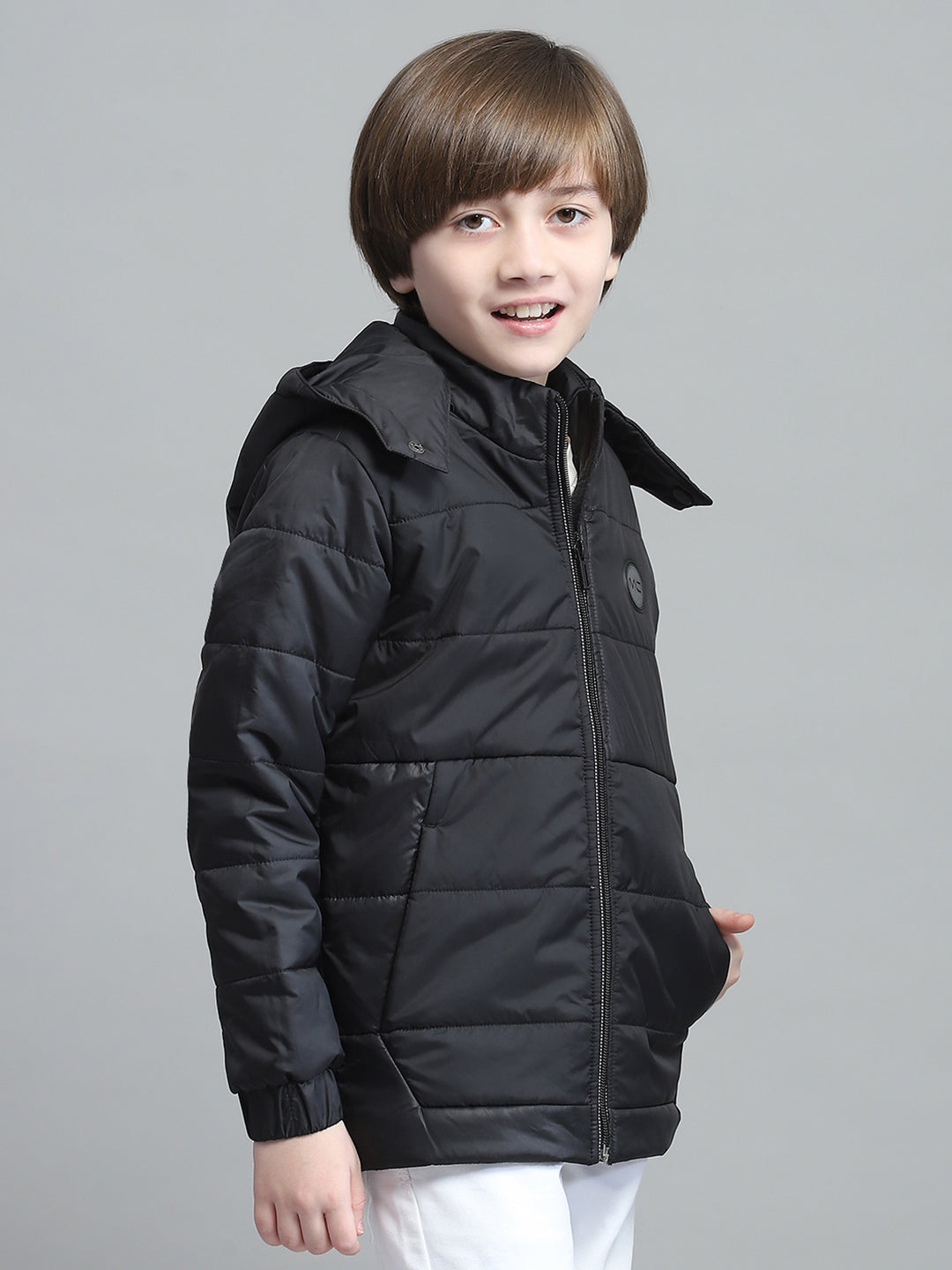 Boys Black Solid Hooded Full Sleeve Jacket