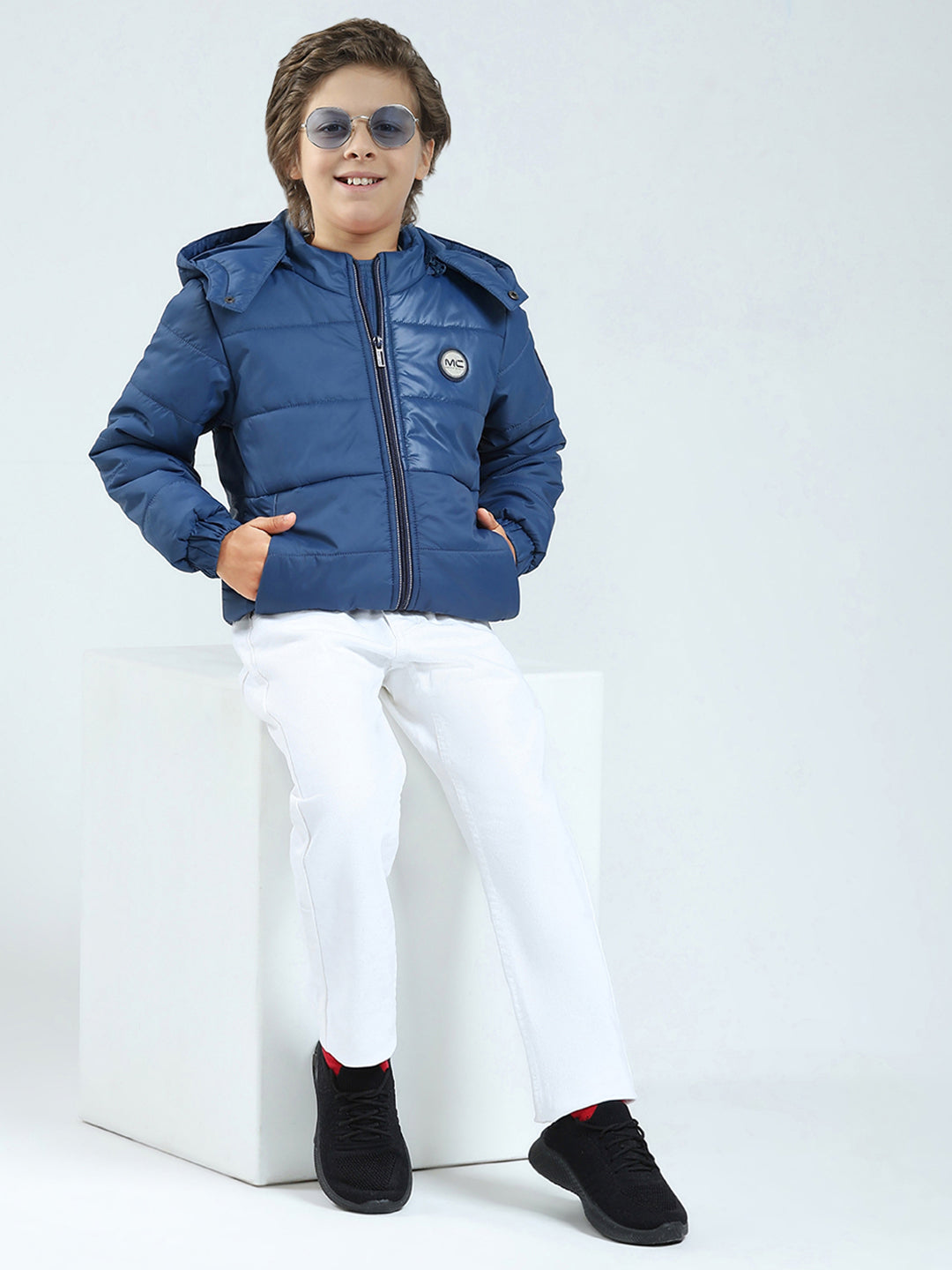 Boys Blue Solid Hooded Full Sleeve Jacket