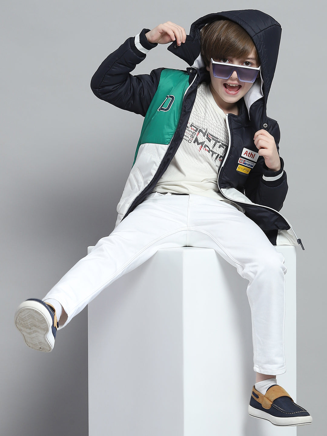 Boys Navy Blue Printed Hooded Full Sleeve Jacket