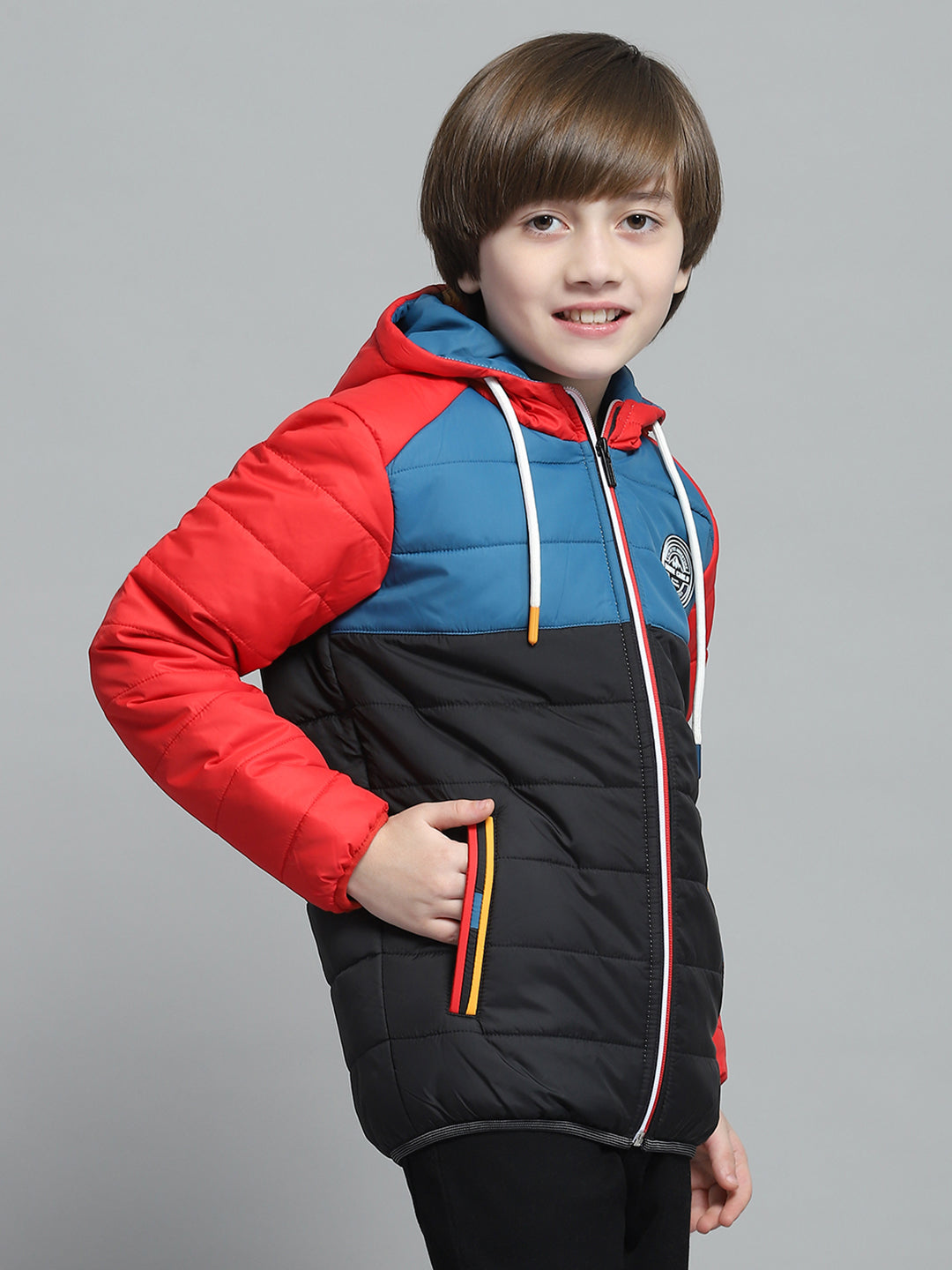 Boys Black & Red Solid Hooded Full Sleeve Jacket