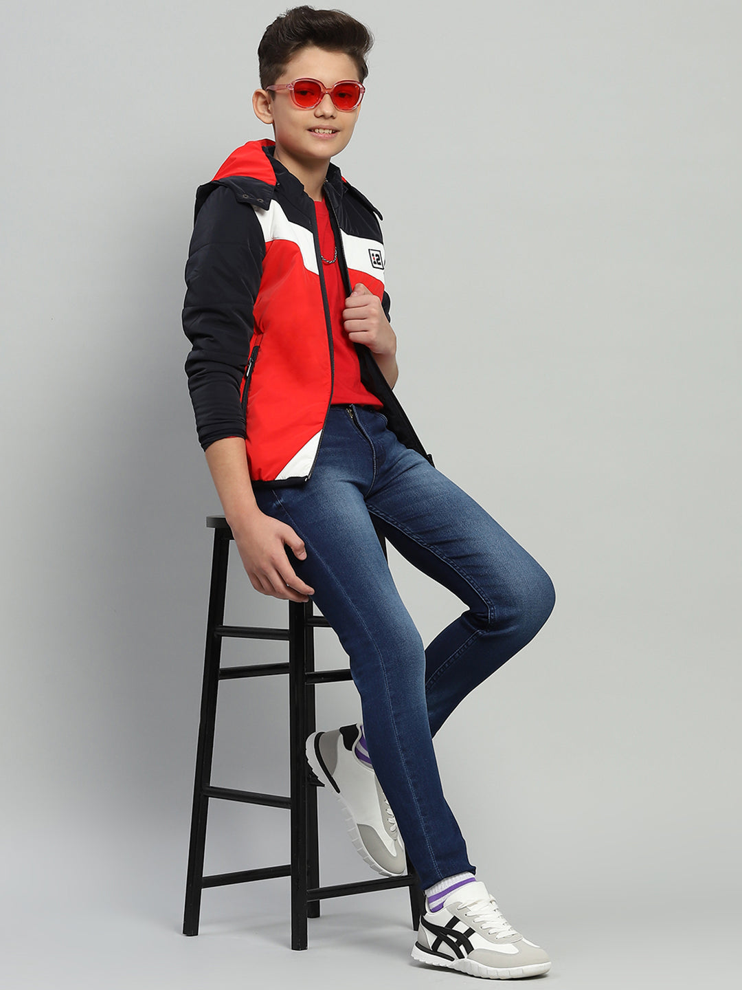 Boys Navy Blue Solid Hooded Full Sleeve Jacket