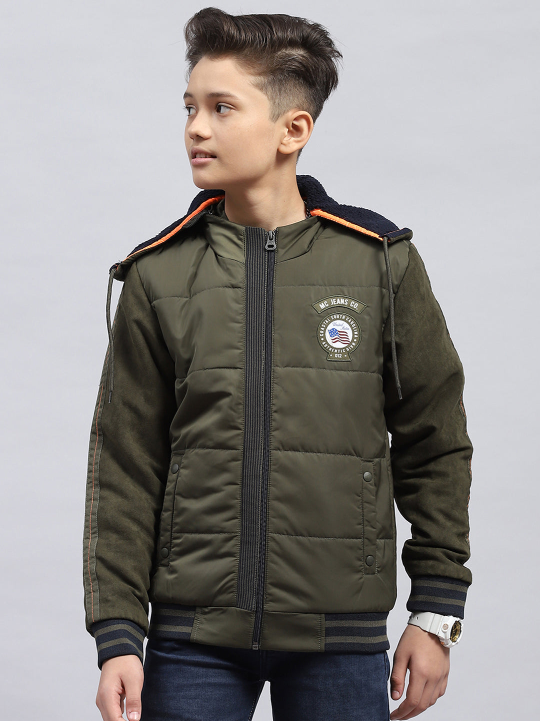Boys Olive Solid Hooded Full Sleeve Jacket