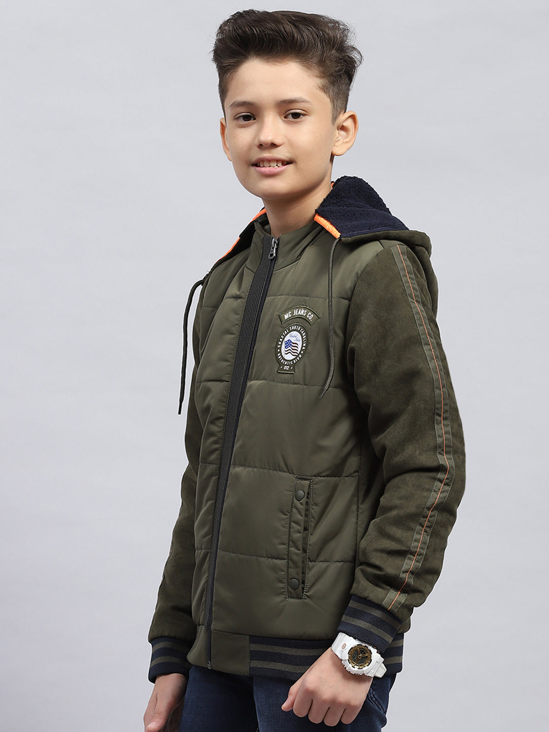 Boys Olive Solid Hooded Full Sleeve Jacket