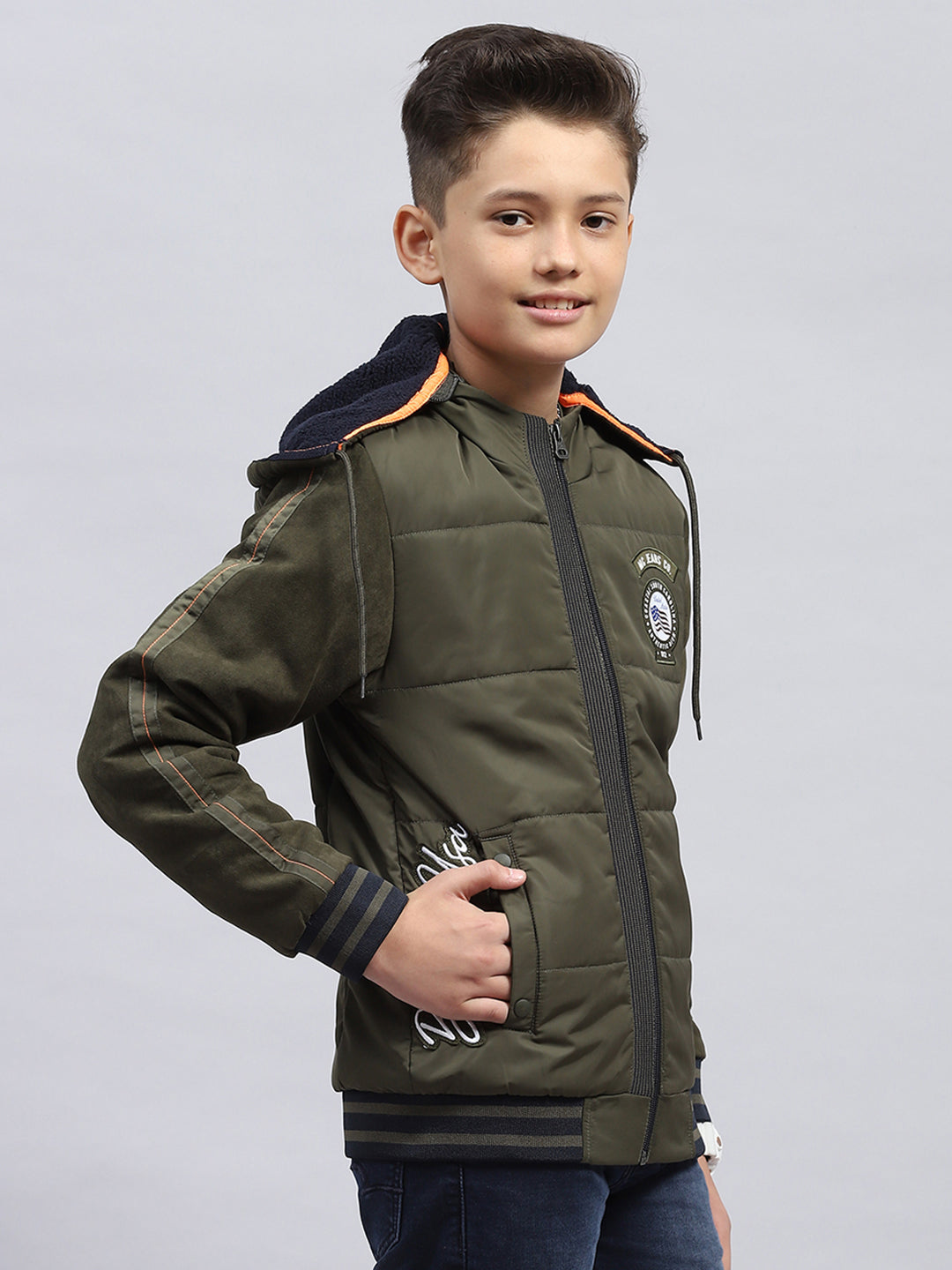 Boys Olive Solid Hooded Full Sleeve Jacket