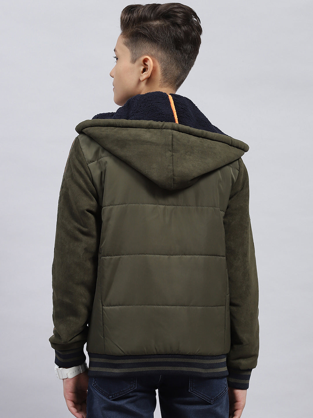 Boys Olive Solid Hooded Full Sleeve Jacket