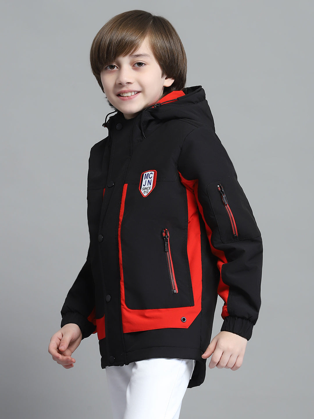 Boys Black Solid Hooded Full Sleeve Jacket