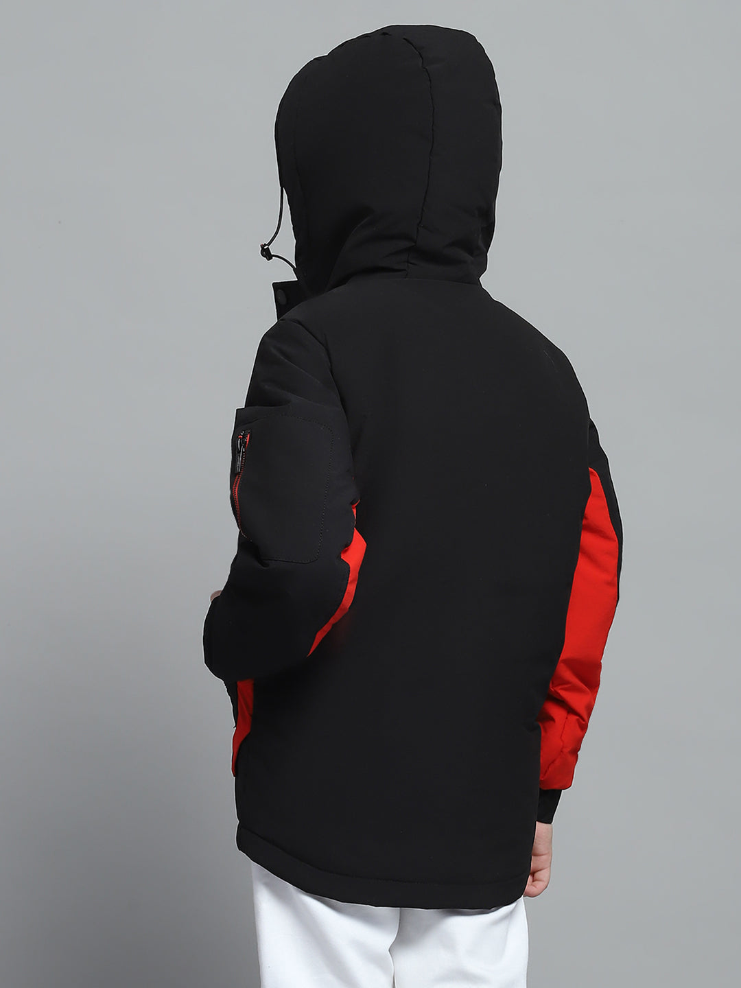 Boys Black Solid Hooded Full Sleeve Jacket