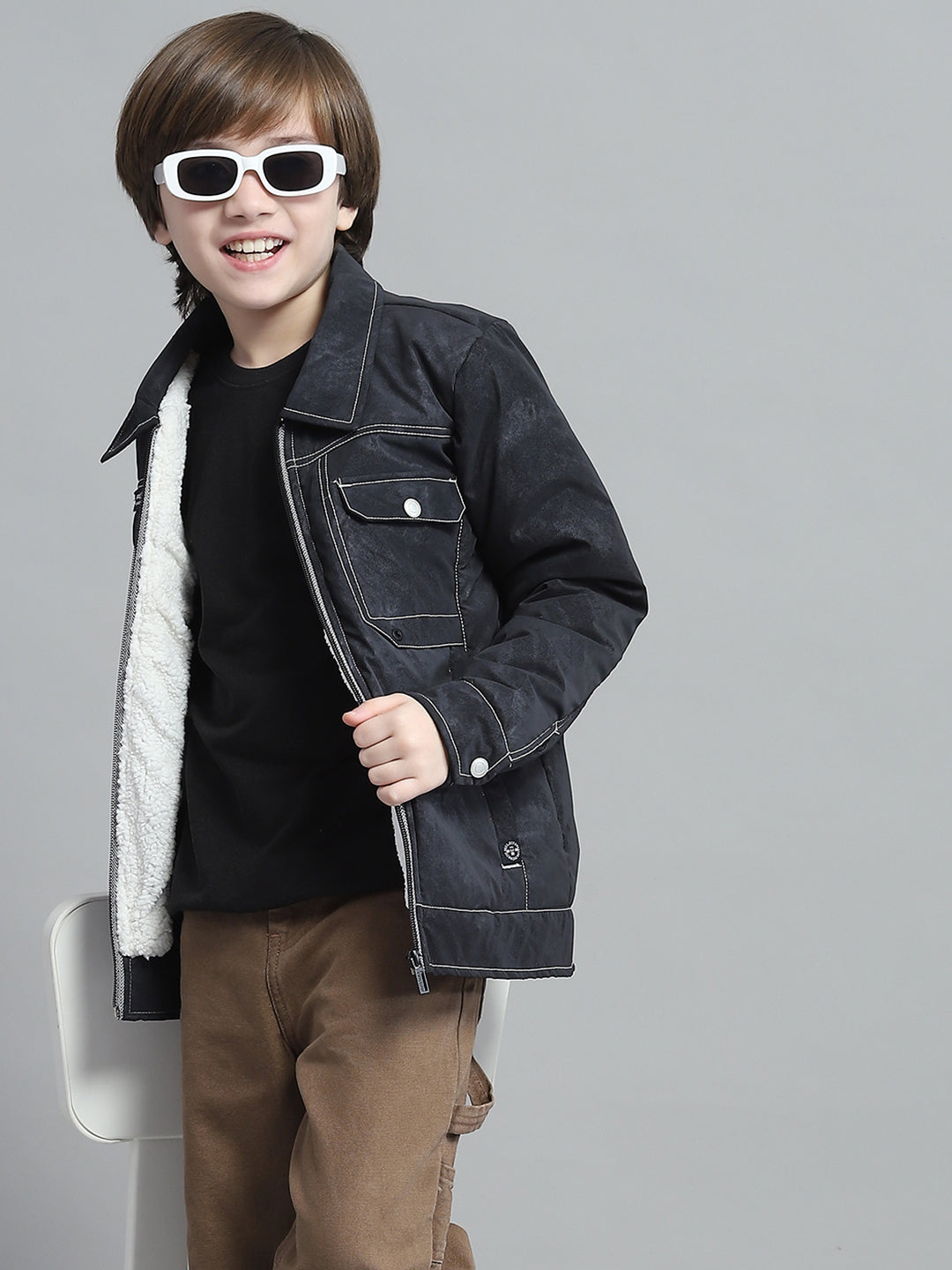 Boys Charcoal Solid Collar Full Sleeve Jacket