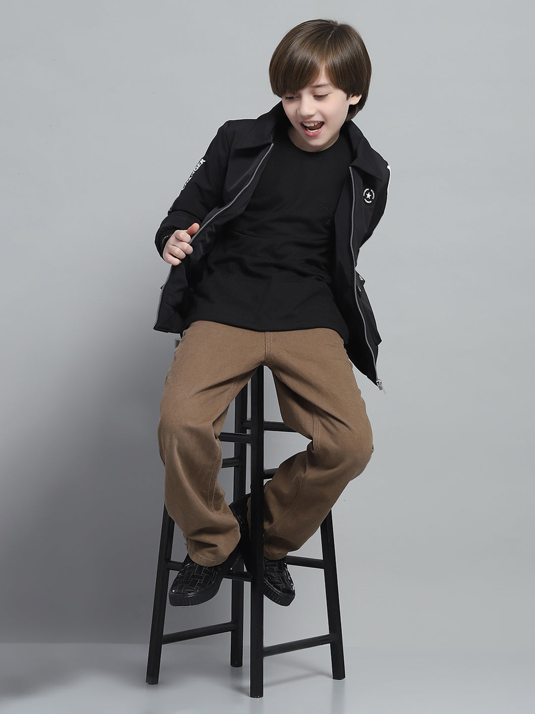 Boys Black Solid Collar Full Sleeve Jacket